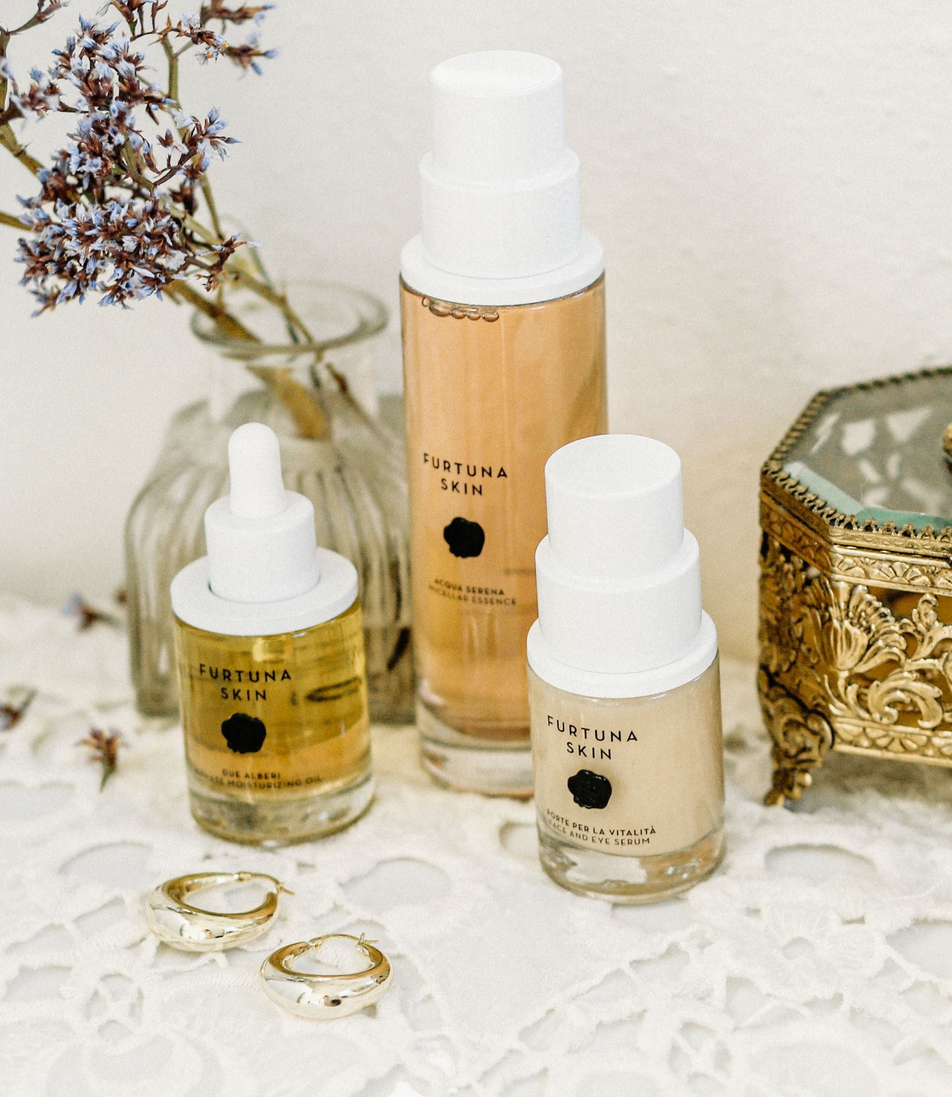 Five Luxury Gifts To Make Mom Feel Special