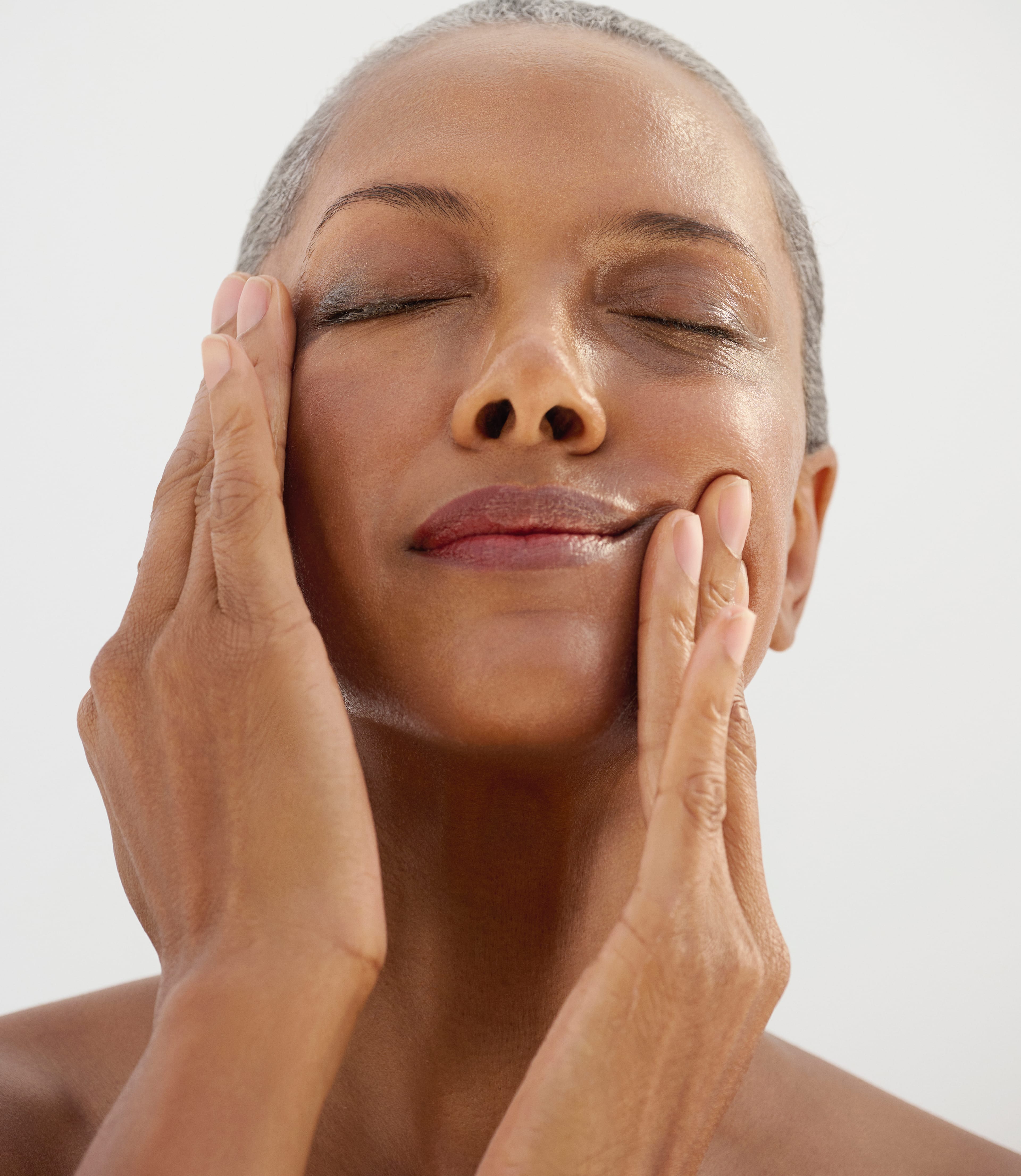How To Remove Makeup & Why It's Important