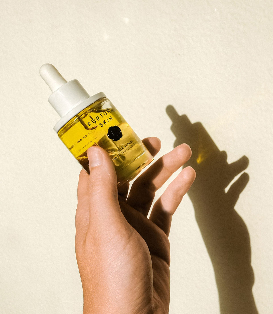 Moisturizing Oil: Why You Should Use It Everyday