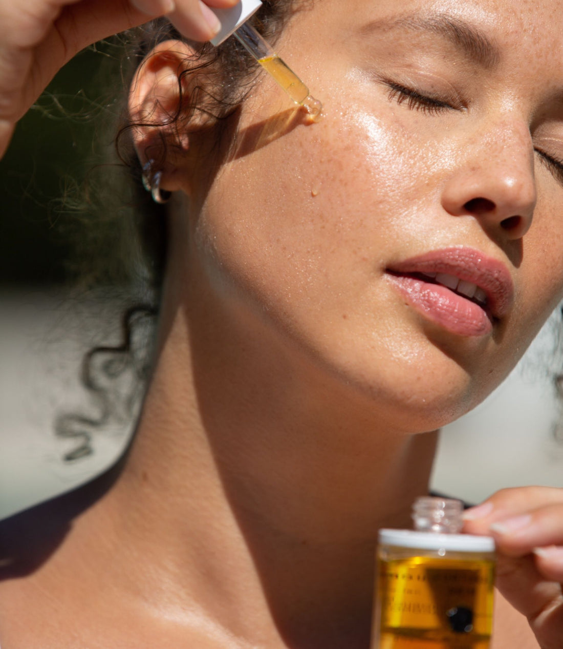 Olive Oil for Dry Skin: How It Can Help
