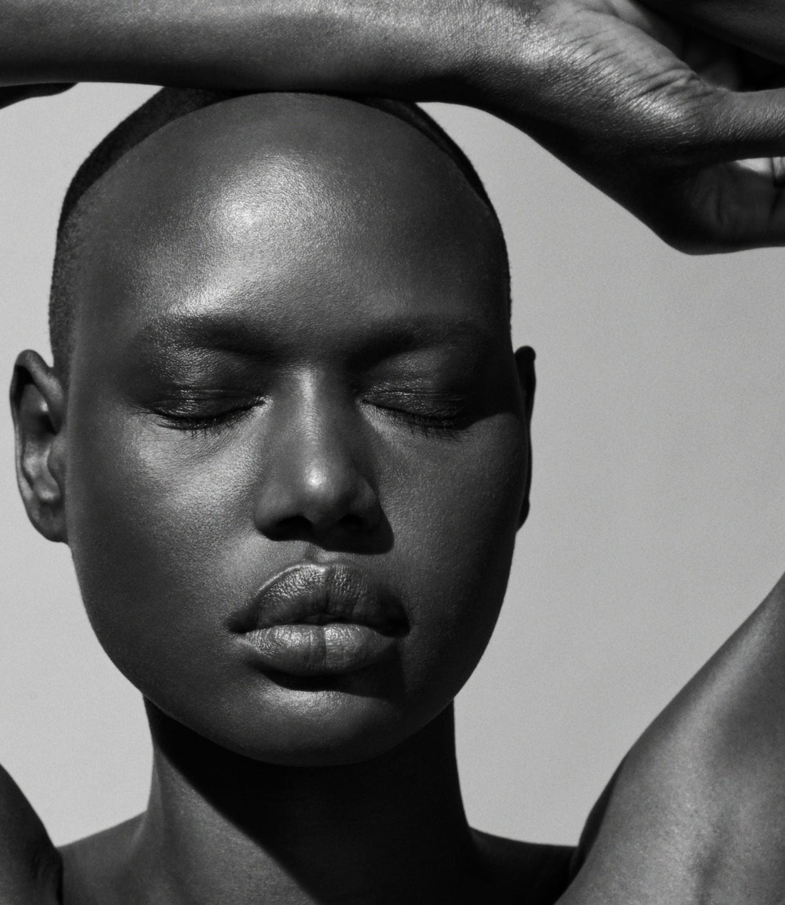 Olive Leaf Water: A Defense Against Clogged Pores
