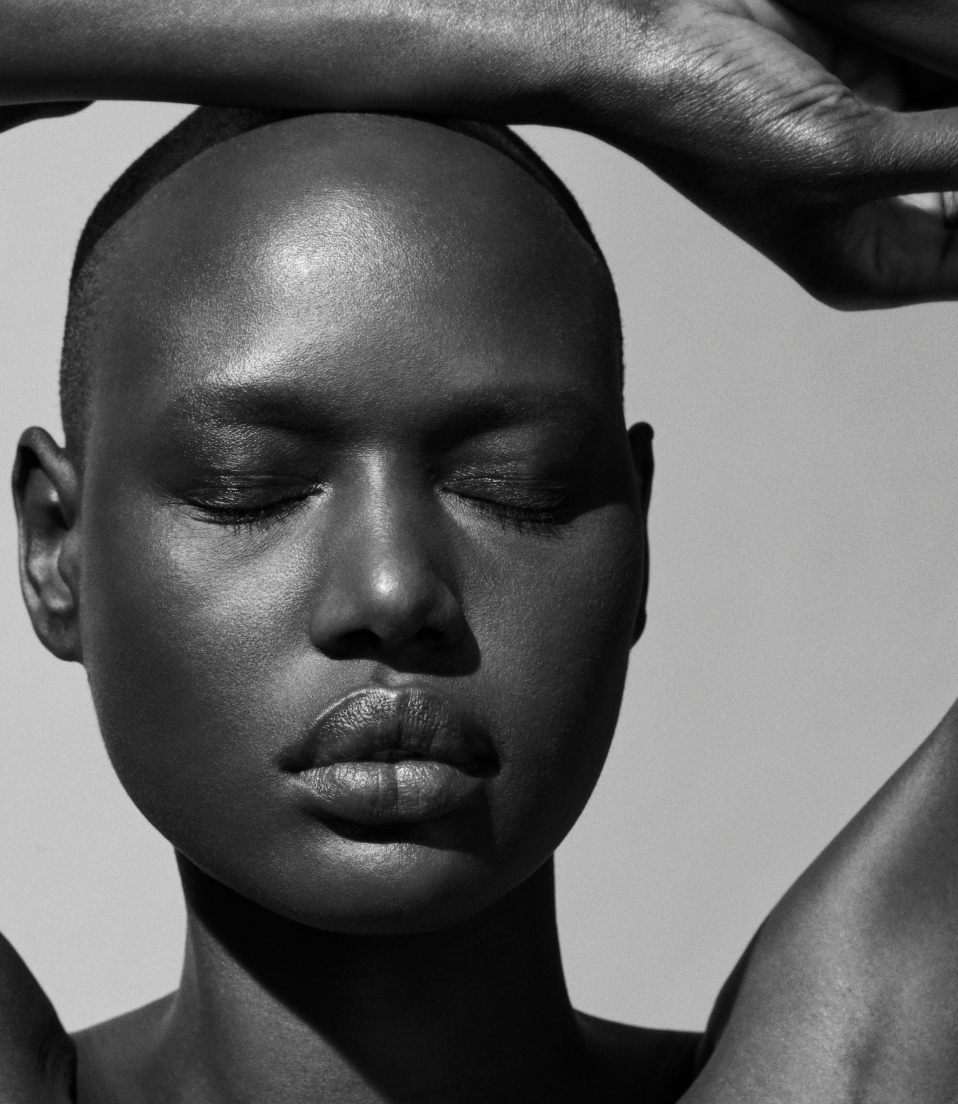 Olive Leaf Water: A Defense Against Clogged Pores